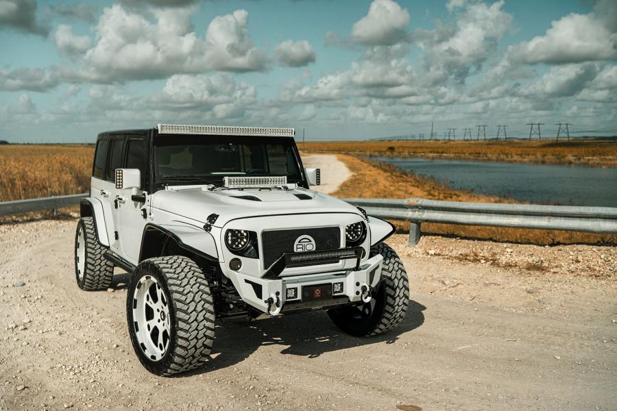 Jeep Wrangler Ultimate on Forgiato Wheels (Massa-T) '2016